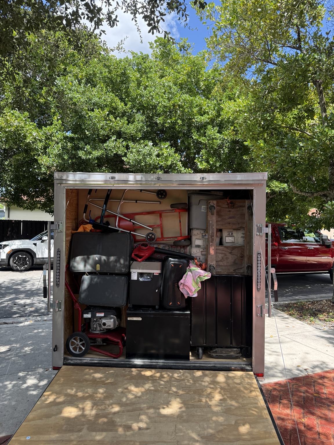 Trabajo de Acosta Services Group disponible en Doral, Florida